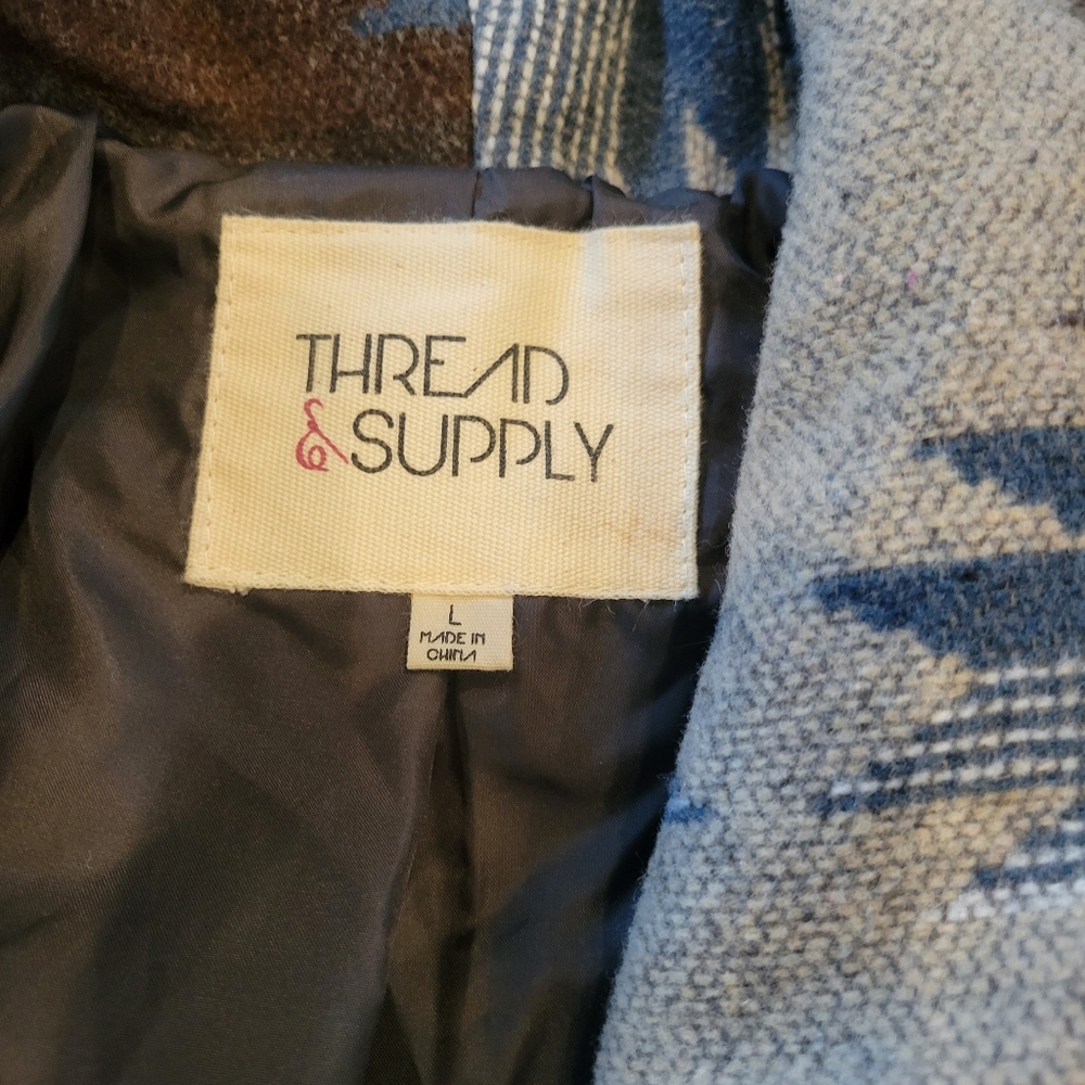 Thread & supply Aztec coat - Picture 2 of 6